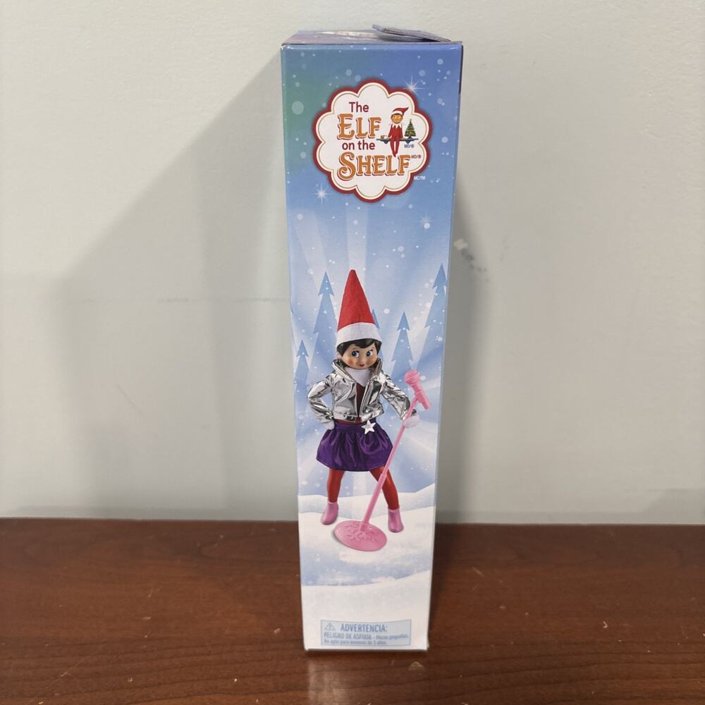 The Elf on the Shelf - MagiFreez: Pop Star Set (Scout Elf Not Included) Stand - Picture 2 of 6